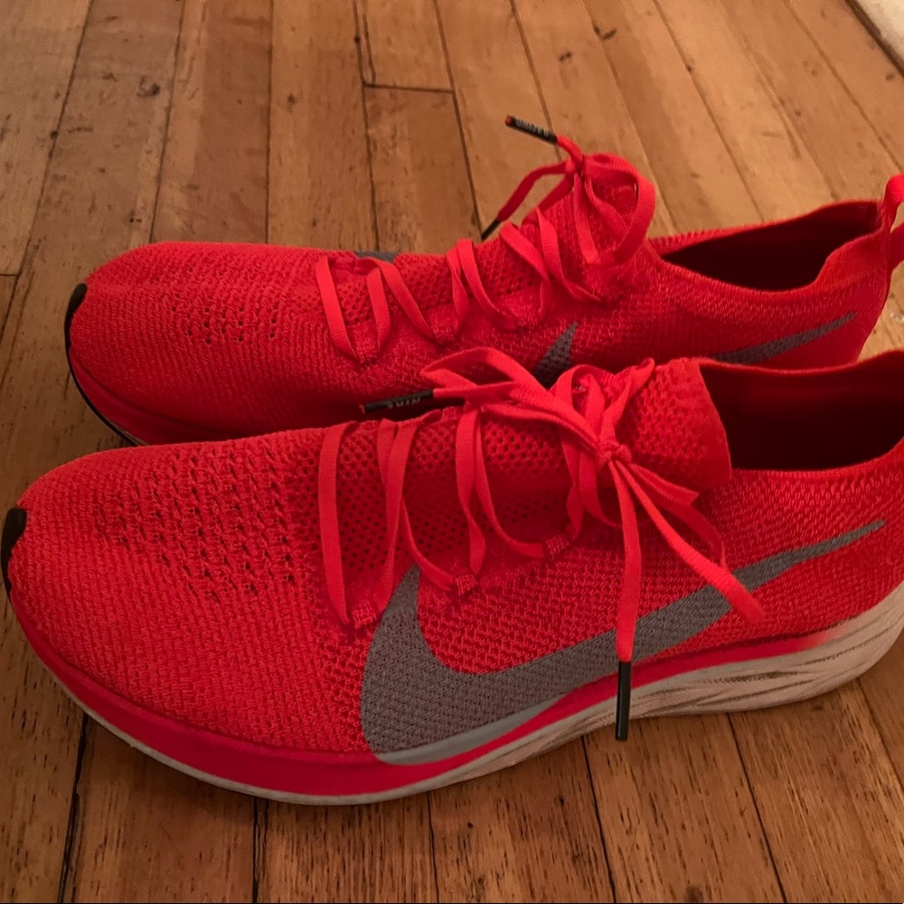 Nike Zoom Vaporfly 4% Flyknit Running Shoes Crimson AJ3857-600 Men's Size 10